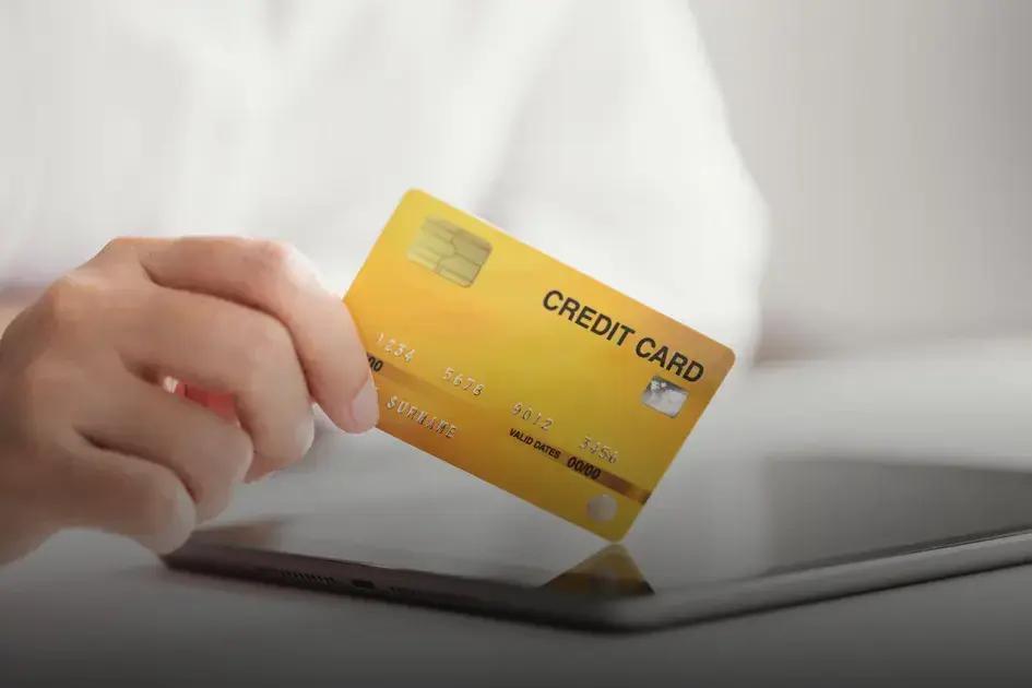 Cartão de crédito da Caixa Econômica para negativado: saiba como obter um