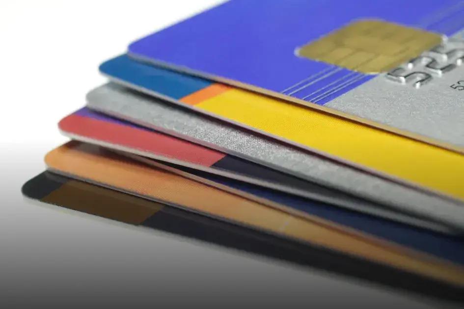 Cartão de crédito vivo para negativado: a chance de recomeçar sua vida financeira