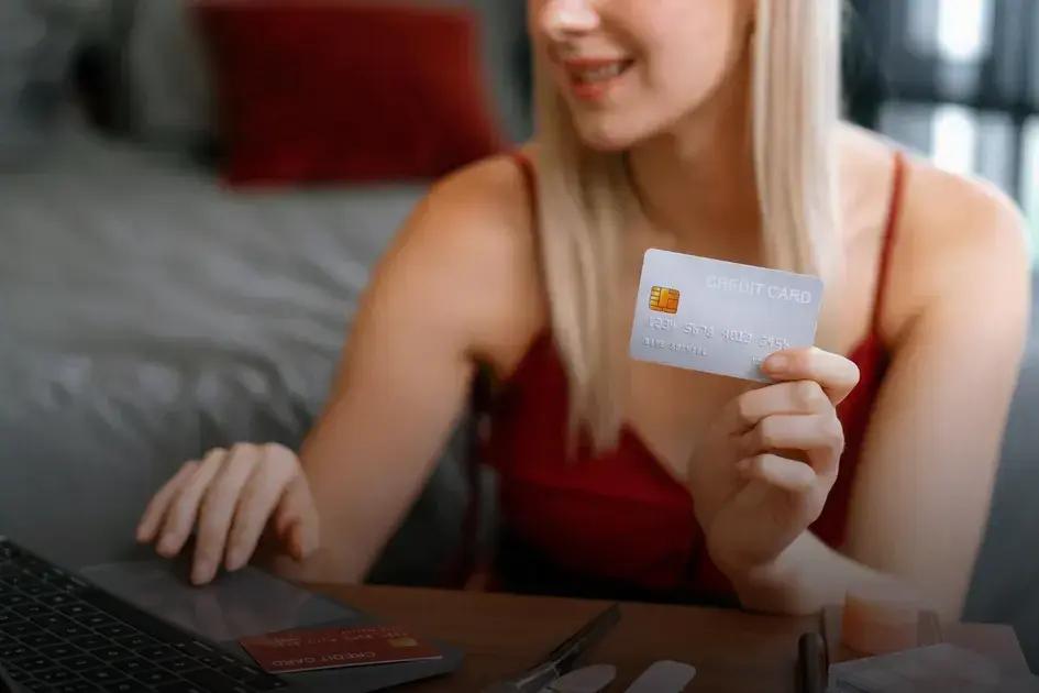 Conta digital com cartão de crédito para negativado: descubra como obter