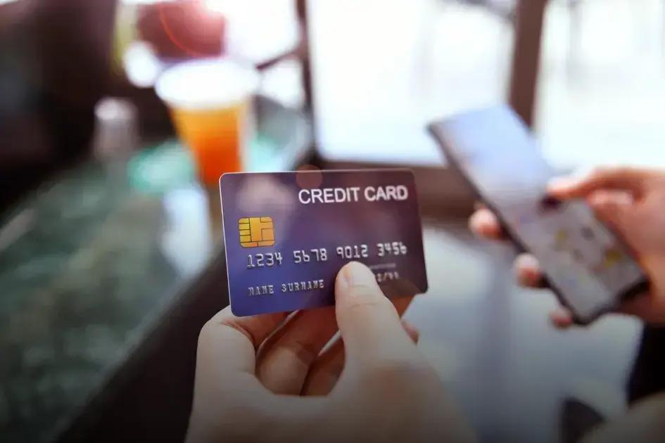 Uni cartão de crédito para negativado: a chance de recomeçar sua vida financeira